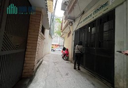Bán nhà Hoa Lư ba gác đua 1 nhà ra phố 25m 3 tầng chỉ 4.5 tỷ