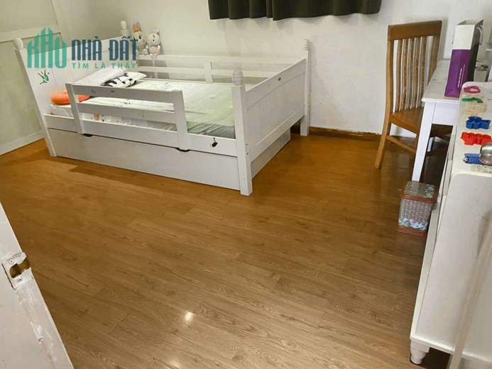 Cần bán căn hộ chung cư KĐT mới Việt Hưng, Long Biên tặng nội thất, 77m, giá 1 tỷ 7