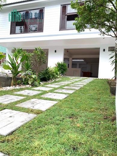 CẦN BÁN BIỆT THỰ SÂN VƯỜN HÒA QUÝ QUẬN NGŨ HÀNH SƠN, DTD 200M2