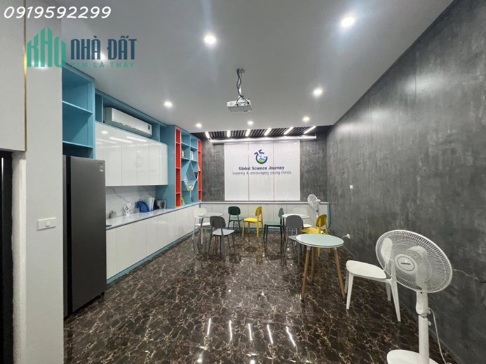 BÁN GẤP NHÀ MẶT TIỀN ĐƯỜNG NGUYỄN THỊ ĐỊNH, CẦU GIẤY GIÁ NHỈNH  21 TỶ