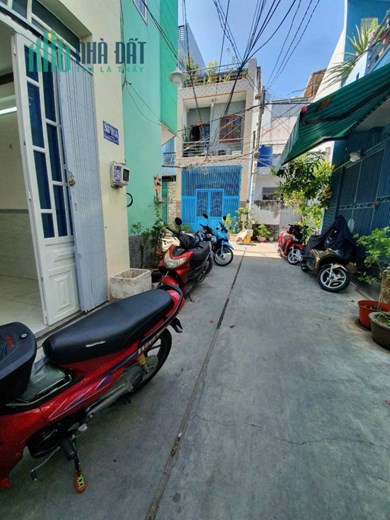 Nhà bán Bình Tân TP HCM  Đường Ấp Chiến Lược