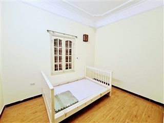 Bán nhà Huỳnh Thúc Kháng, 50m2, 4 Tầng, Ngõ rộng, View Thoáng, Văn Phòng, 11,2 tỷ