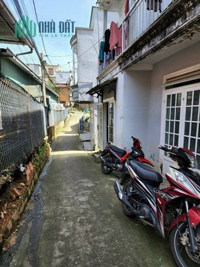 ( Nhà giá rẻ sổ riêng ) Chỉ 2.6 tỷ - Sở hữu căn nhà hẻm ô tô tại Ngô Quyền, Đà Lạt