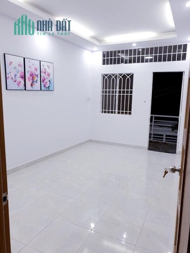 Hiếm có nhà trước mặt chợ chỉ hơn 5 tỷ có ngay nhà đẹp chưa tơi trăm triệu trên mét