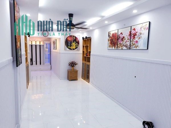 Hiếm có nhà trước mặt chợ chỉ hơn 5 tỷ có ngay nhà đẹp chưa tơi trăm triệu trên mét