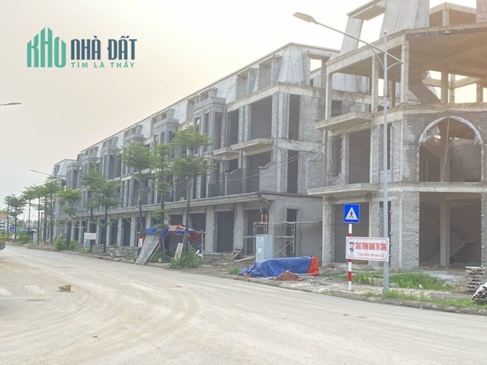 Bán gấp căn biệt thự góc trục chính đường 24m tại kdt HUD MÊ LINH - đối diện khu hành chính huyện