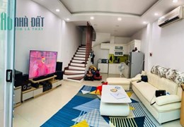 Bán Nhà Phương Canh, 7 Chỗ Đỗ Cổng, Gần Ngã Tư Canh, Tặng Nội Thất. Dt 32m x5T.Giá 2.7 Tỷ.