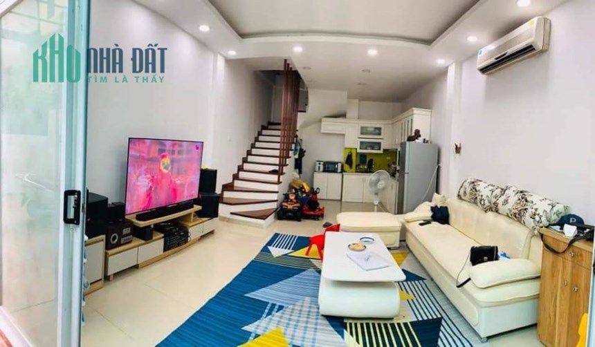 Bán Nhà Phương Canh, 7 Chỗ Đỗ Cổng, Gần Ngã Tư Canh, Tặng Nội Thất. Dt 32m x5T.Giá 2.7 Tỷ.