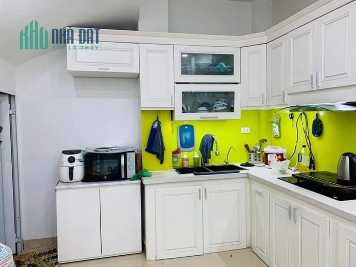 Bán Nhà Phương Canh, 7 Chỗ Đỗ Cổng, Gần Ngã Tư Canh, Tặng Nội Thất. Dt 32m x5T.Giá 2.7 Tỷ.