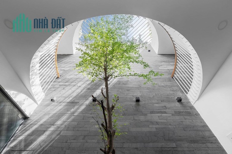 BÁN BIỆT THỰ TRƯỜNG CHINH, TÂN BÌNH, ngang 10x23m, 227m2, 3 tầng, chưa đến 20 tỷ