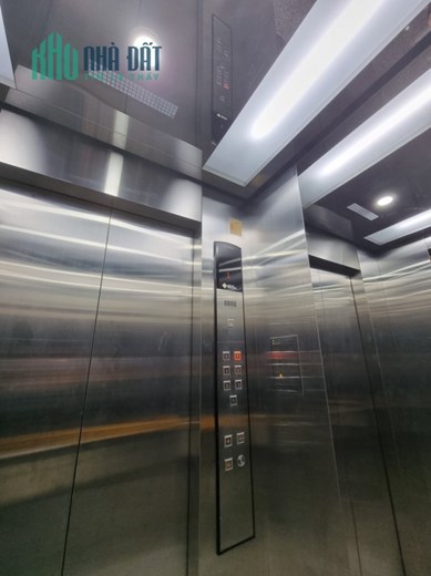 Bán nhà Hoàng Quốc Việt, Cầu Giấy. 75m2x8; MT8m; giá 23.5 tỷ. Phương