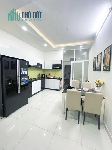 Bán gấp nhà khu Vip HADO CENTROSA Quận 10, 53m2, 4 tầng, 5PN, 14,5 tỷ