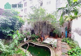 Biệt thự giữa phố Nguyễn Văn Cừ, 370m, MT 16m, giảm giá 18 tỷ 8