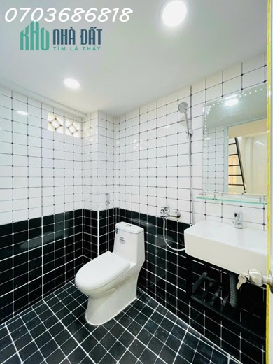 Gần CV Gia Định-Nhà 3 tầng dts 70m2 Nguyễn Kiệm P3 Gò Vấp Chỉ 3 tỷ x