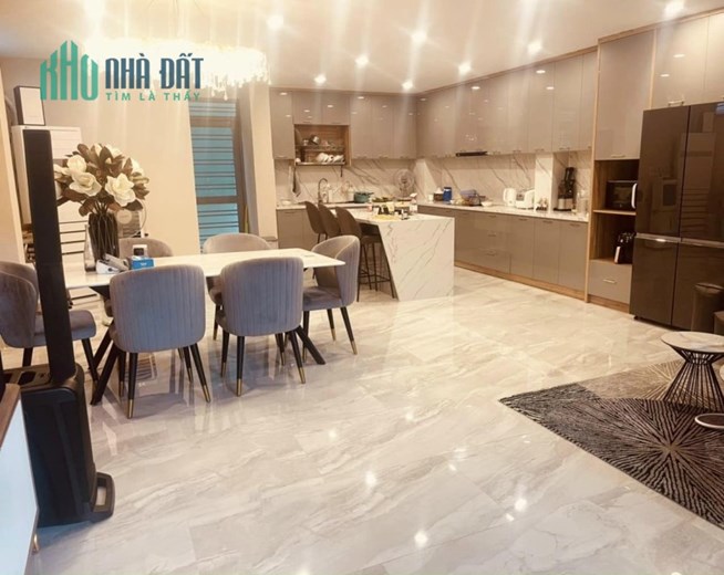 Bán Biệt Thự đẹp lung linh đường 3/2, P12 Quận 10, 120m2, không lộ giới