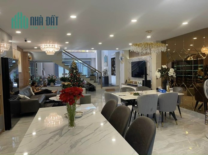 Bán Biệt Thự đẹp lung linh đường 3/2, P12 Quận 10, 120m2, không lộ giới