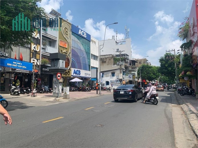 HIẾM MÀ CÒN RẺ - MẶT TIỀN LÊ VĂN SỸ QUẬN 3 - 4.4x23 - 2 TẦNG - CHỈ 13 TỶ xíu