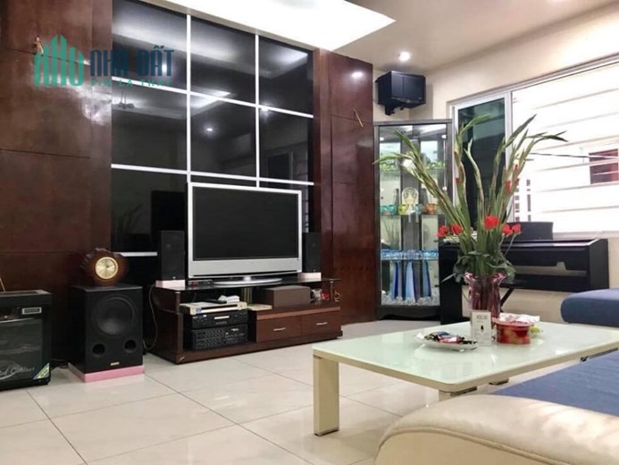 Bán gấp Nhà  6.7 tỷ MT 5m - Mặt ngõ nông Phố Xã Đàn 32mx5T, SĐCC