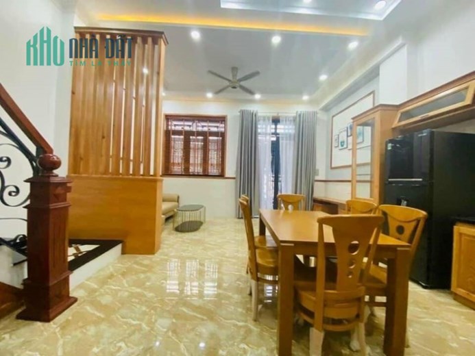 Ngộp bank cần bán gấp nhà 69m2 1 trệt 2 lầu - 1 phút ra chợ Thủ Đức