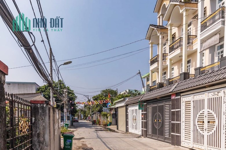 MẶT TIỀN KINH DOANH - THẠNH LỘC QUẬN 12 - 4 TẦNG BTCT, 4 PN, CHỈ NHỈNH 5 TỶ.