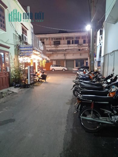 Nhà Gần Mặt Tiền, Hẻm Xe Tải, 99m2, 2 tầng, Giá 7,9 Tỷ, Đường Âu Cơ P14 Tân Bình