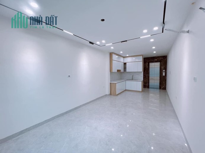 Bán nhà ngõ 1 Bùi Xương Trạch 6 Tầng 33m2 Thang máy, oto 5 tạ qua nhà, nhỉnh 5 Tỷ