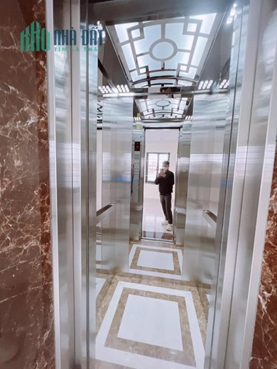 Bán nhà ngõ 1 Bùi Xương Trạch 6 Tầng 33m2 Thang máy, oto 5 tạ qua nhà, nhỉnh 5 Tỷ