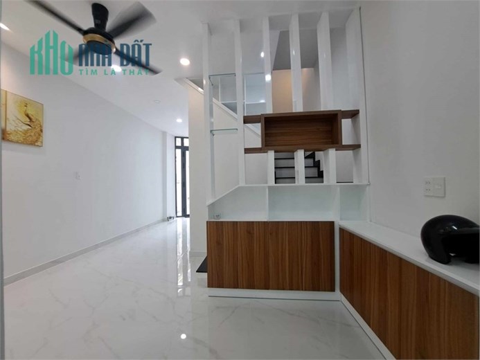 BÌNH THẠNH NGAY CHỢ BÀ CHIỂU - 38M2 - 2 TẦNG- NHÀ MỚI- Giá chỉ 4 tỷ xíu