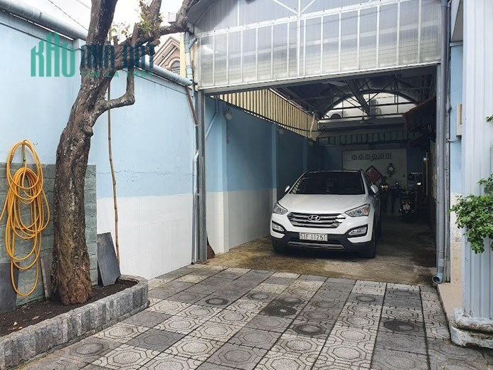 Bán nhà HXH đường Phan Văn Hớn, Hóc Môn, 300m2, giá 10 tỷ TL.