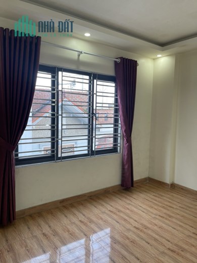 Bán nhà ngõ 33 Kiều Sơn, diện tích 48m 3 tầng GIÁ 2.5 tỉ ô.tô đỗ tận cửa