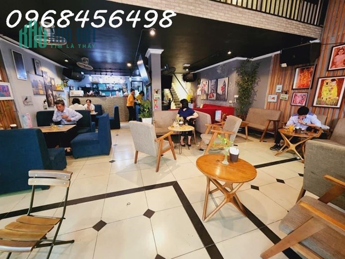 Chính Chủ Bán Gấp Căn Nhà Mặt Hồ Hoàng Cầu, Đống Đa, 118 m2, Thang Máy, MT 6,6m, Gara Ô tô