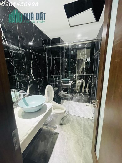 Chính Chủ Bán Toà Nhà Văn Phòng Phố Nguyễn Văn Cừ Đẳng Cấp Nhất Long Biên, 7 Tầng Thang Máy, DT