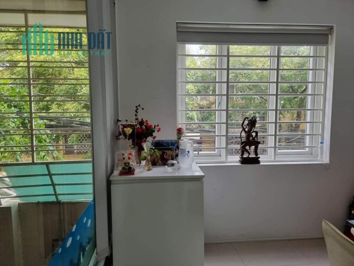 Bán nhà Trần Cung, Cầu Giấy. 232m2x4; MT9m; giá 20 tỷ. Phương