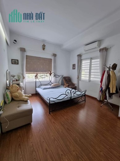 Bán nhà Trần Cung, Cầu Giấy. 232m2x4; MT9m; giá 20 tỷ. Phương