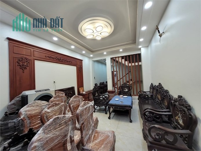 MTKD  Nguyễn Tư Giản, Phường 12, Gò Vấp  - 95m2, 4 tầng, 11.5 tỷ
