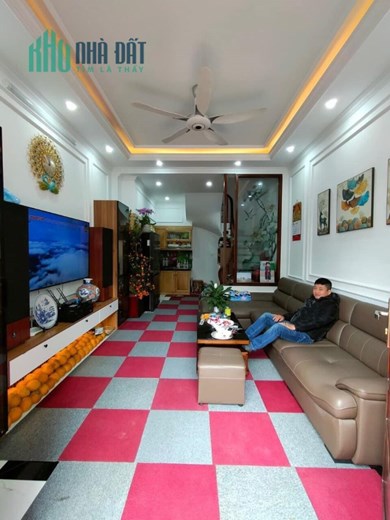 Nhà mới nhất Mỹ Đình, Nam Từ Liêm, ô tô vào nhà, KD, 50m2, giá 6.3 tỷ