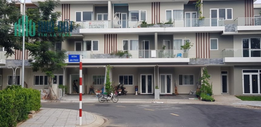 Nhà phố khu RIOVISTA diện tích 75m đúc 2 lầu khu compound