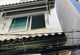 Cho thuê nhà nguyên căn 1 trệt 3 lầu hẻm 37 Hồ Thị Kỷ, Phường 1, Quận 10