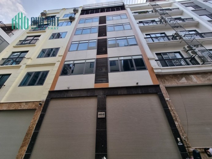 Bán nhà Lạc Long Quân, Tây Hồ. 74m2x8; MT7m; giá 25 tỷ. Phương
