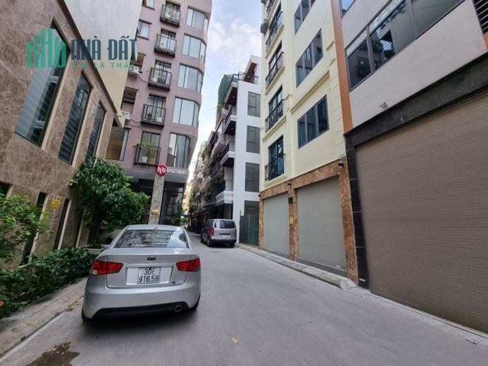 Bán nhà Lạc Long Quân, Tây Hồ. 74m2x8; MT7m; giá 25 tỷ. Phương