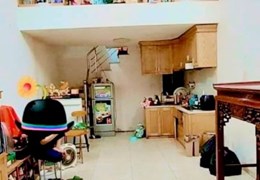 NHÀ ĐẸP 4 TẦNG DT:32M2 3 PHÒNG NGỦ GẦN PHỐ TRẦN HƯNG ĐẠO QUẬN HOÀN KIẾM KHU DÂN TRÍ CAO VÀI P ĐI BỘ