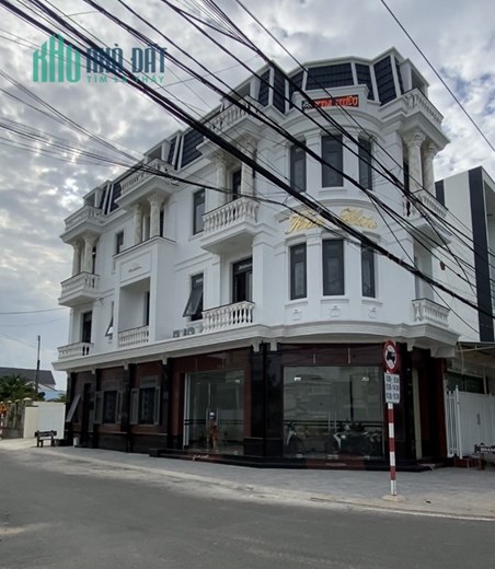CHÍNH CHỦ CẦN BÁN NHÀ MỚI 100% FULL NỘI THẤT NGAY TRUNG TÂM TOÀ THÁNH TÂY NINH