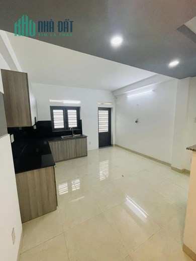 Nhà mới Bình Tân, 5 x 5, 4 tầng, hẻm 5m, 1.X tỷ