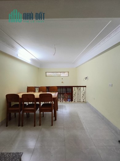 Bán nhà phố Cát Linh - Đống Đa, nhà mới 6 tầng, 10m ô tô, 20m ra mặt phố.