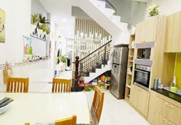 Định cư bán gấp nhà Phạm Viết Chánh, Bình Thạnh, 49m2, 4 tầng, chỉ 6 tỷ 400