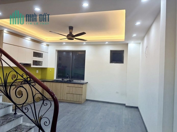 Bán nhà nhỏ xinh đường Bà Triệu, Q. Hà Đông, 35m2, giá 3.1 tỷ.
