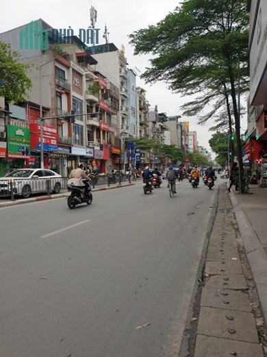 ⚜️ Bán nhà Mặt phố Tây Sơn, Đống Đa, 80m2 3T MT 4m, Vị trí đẹp nhất Phố, Chỉ 25 Tỷ  ⚜️