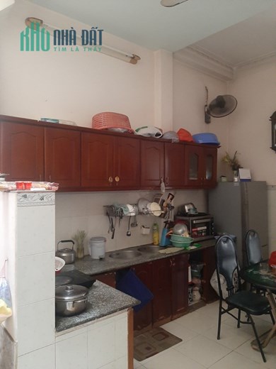 Bán Nhà MTKD Gần Chợ Tân Hương, Quận Tân Phú. 92m2, 3 Tầng, giá khá mềm, Chỉ 9 Tỷ