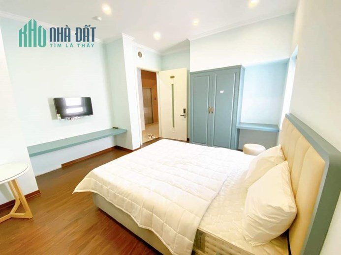 Đẳng cấp ! tòa nhà cho thuê siêu víp trần duy hưng 124mx8t hơn 20 tỷ.