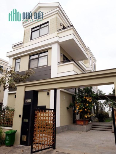 Bán tòa nhà 36 tỷ phố Tây Hồ 8 tầng thang máy